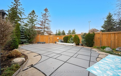 3509 Woodhurst Crescent, Mississauga, ON - Outdoor With In Ground Pool With Backyard