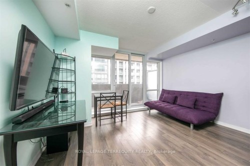 808-20 Joe Shuster Way, Toronto, ON - Indoor