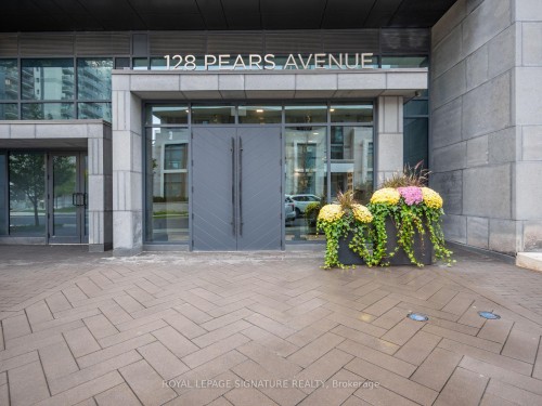 504-128 Pears Avenue, Toronto, ON - 