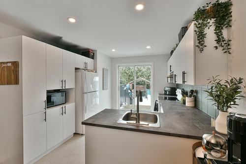 Kitchen - 1678 Rue Des Mandolines, Saint-Jérôme, QC - Indoor Photo Showing Kitchen