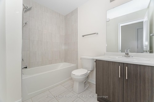 5 Ridgeside Lane, Hamilton, ON - Indoor Photo Showing Bathroom