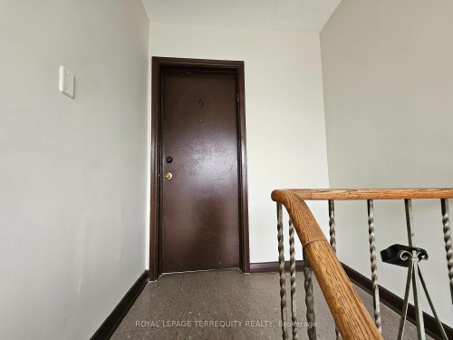 5-401 Winnett Avenue, Toronto, ON - Indoor Photo Showing Other Room