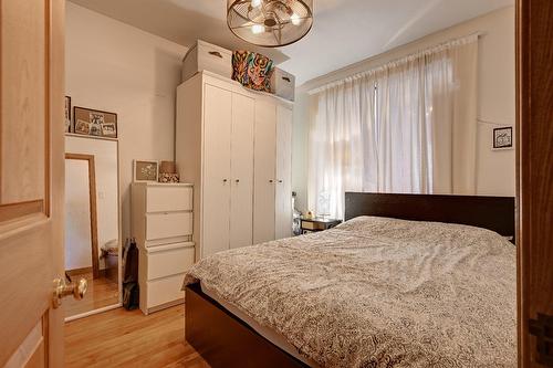 Primary bedroom - 8004 Av. Casgrain, Montréal (Villeray/Saint-Michel/Parc-Extension), QC - Indoor Photo Showing Bedroom