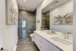 Ensuite bathroom - 