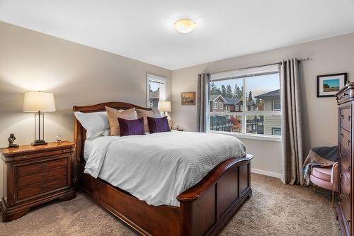 613 Boynton Place, Kelowna, BC - Indoor Photo Showing Bedroom