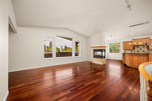 2090 Bowron Street, Kelowna, BC - Indoor Photo Showing Living Room With Fireplace