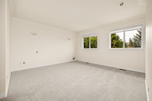 2090 Bowron Street, Kelowna, BC - Indoor Photo Showing Other Room