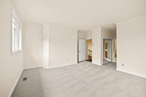 2090 Bowron Street, Kelowna, BC - Indoor Photo Showing Other Room