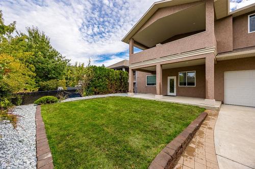 2090 Bowron Street, Kelowna, BC - Outdoor