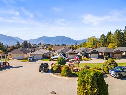 18-420 20Th Avenue, Creston, BC - Outdoor
