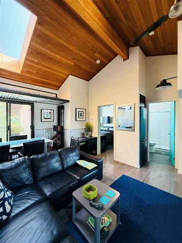 1015-930 Dogwood Drive, Kimberley, BC - Indoor Photo Showing Living Room