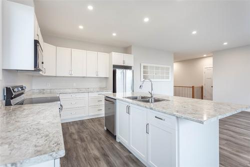 1807 Gallon Avenue, Lumby, BC - Indoor Photo Showing Kitchen With Double Sink With Upgraded Kitchen