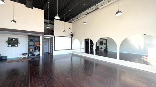 Intérieur - 102-4935 Boul. St-Charles, Montréal (Pierrefonds-Roxboro), QC 