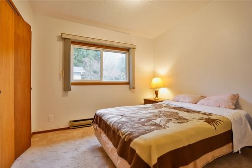 1438 Nichol Road, Revelstoke, BC - Indoor Photo Showing Bedroom
