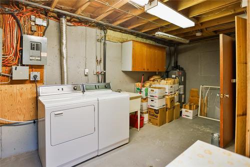 1438 Nichol Road, Revelstoke, BC - Indoor Photo Showing Laundry Room
