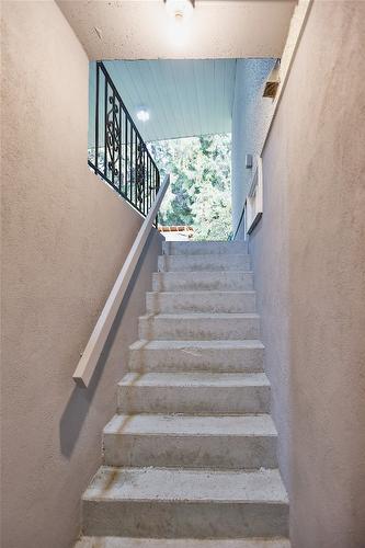 1438 Nichol Road, Revelstoke, BC - Indoor Photo Showing Other Room