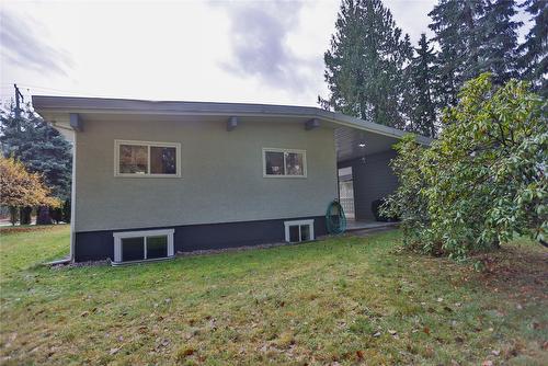 1438 Nichol Road, Revelstoke, BC - Outdoor