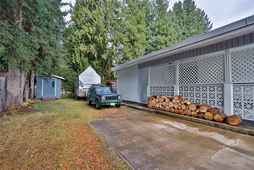 1438 Nichol Road, Revelstoke, BC - Outdoor