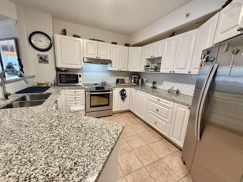 404 99 Waterfront Drive, Bedford, NS 