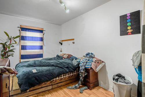 Chambre à coucher - 180 Boul. Ste-Rose, Laval (Sainte-Rose), QC - Indoor Photo Showing Bedroom