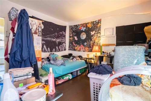 2329 Dowler Pl, Victoria, BC - Indoor