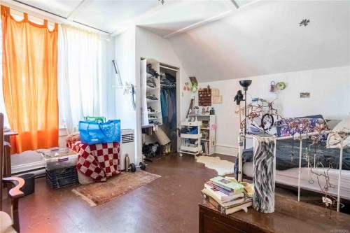 2329 Dowler Pl, Victoria, BC - Indoor