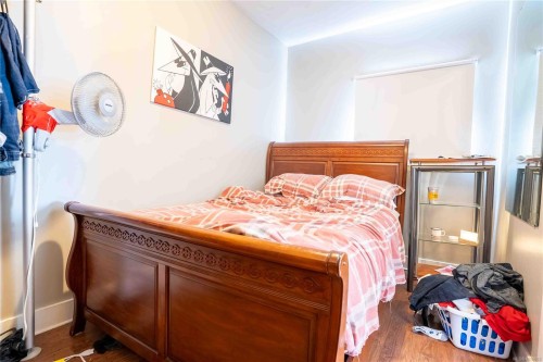 2329 Dowler Pl, Victoria, BC - Indoor Photo Showing Bedroom