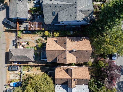 2329 Dowler Pl, Victoria, BC - Outdoor