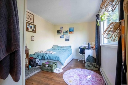 2329 Dowler Pl, Victoria, BC - Indoor Photo Showing Bedroom