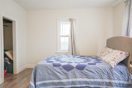 4865 Burde St, Port Alberni, BC 