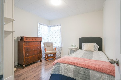 4865 Burde St, Port Alberni, BC 