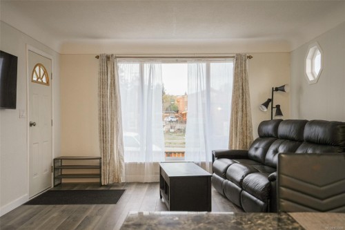 4865 Burde St, Port Alberni, BC 