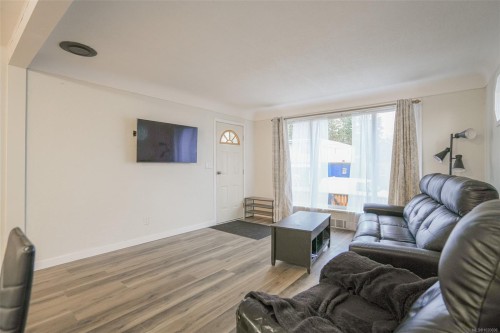 4865 Burde St, Port Alberni, BC 