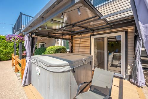 6 Mcintosh Court, Osoyoos, BC - Outdoor With Exterior