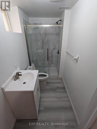 34 Danielle Crescent, Barrie, ON - Indoor Photo Showing Bathroom