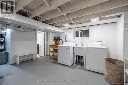 26 Weir Street S, Hamilton, ON - Indoor Photo Showing Laundry Room