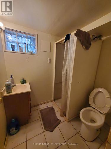 764 King Street, London East (East L), ON - Indoor Photo Showing Bathroom
