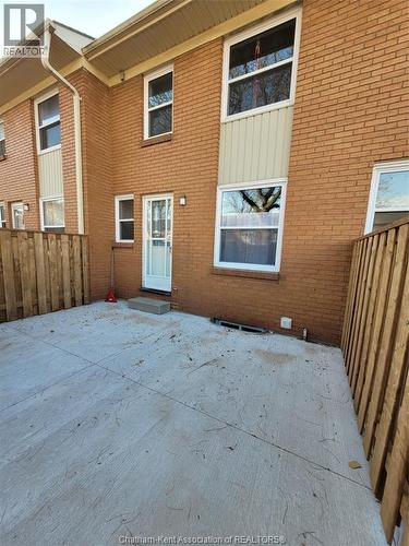 834 Exmouth Street Unit# 21, Sarnia, ON - Outdoor With Exterior
