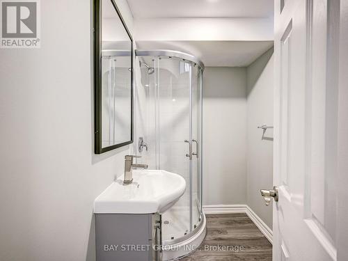 61 Sorrell Crescent, Markham, ON - Indoor Photo Showing Bathroom