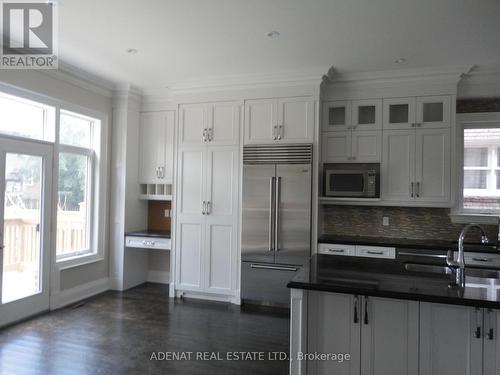 622 Coldstream Avenue, Toronto, ON - Indoor Photo Showing Kitchen