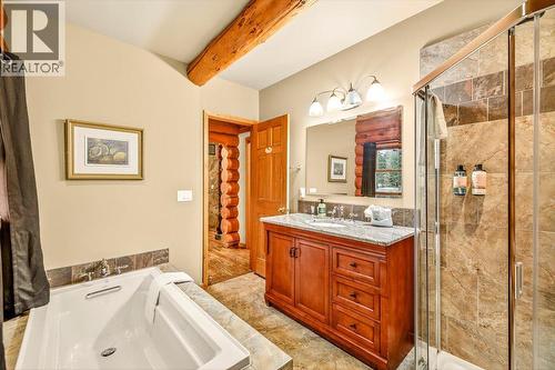 4580 Timberline Crescent, Fernie, BC - Indoor Photo Showing Bathroom