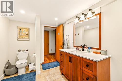 4580 Timberline Crescent, Fernie, BC - Indoor Photo Showing Bathroom