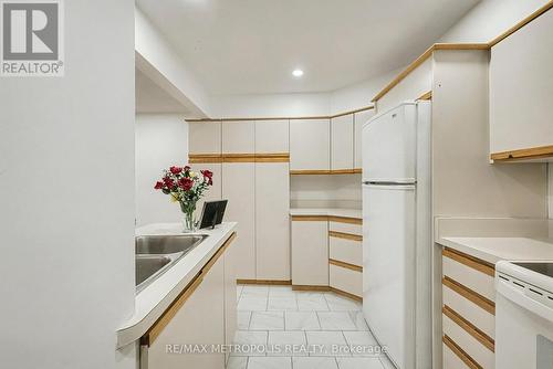 Bsmt - 1105 Petunia Place, Pickering, ON - Indoor Photo Showing Kitchen With Double Sink