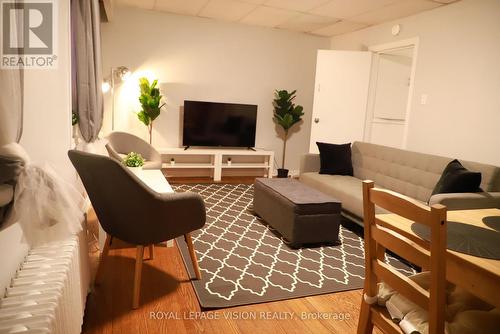 1242 Danforth Avenue, Toronto, ON 