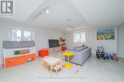 106 Hackamore Crescent, Ottawa, ON - Indoor