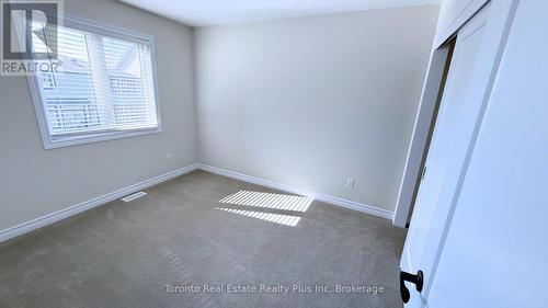 90 Nepeta Crescent, Ottawa, ON - Indoor Photo Showing Other Room