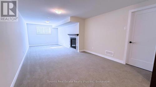 90 Nepeta Crescent, Ottawa, ON - Indoor Photo Showing Other Room