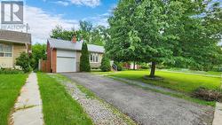 11 ELYNHILL DRIVE  Toronto, ON M2R 1C5