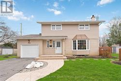 594 NOBLE CRESCENT  Ottawa, ON K1V 7H9