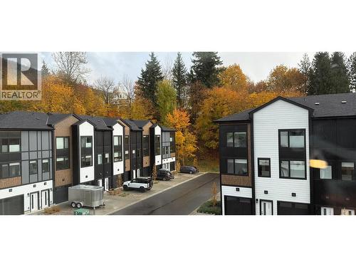 406 King Street  Revelstoke, BC V0E 2S0